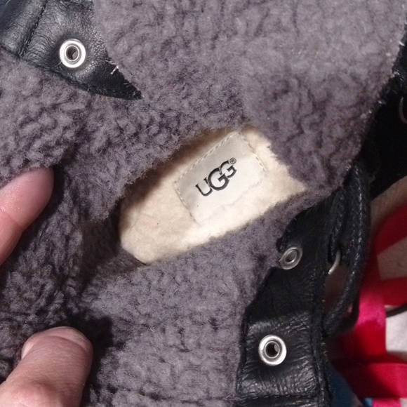 UGG foldover boots! Sz 10 - Picture 3 of 8